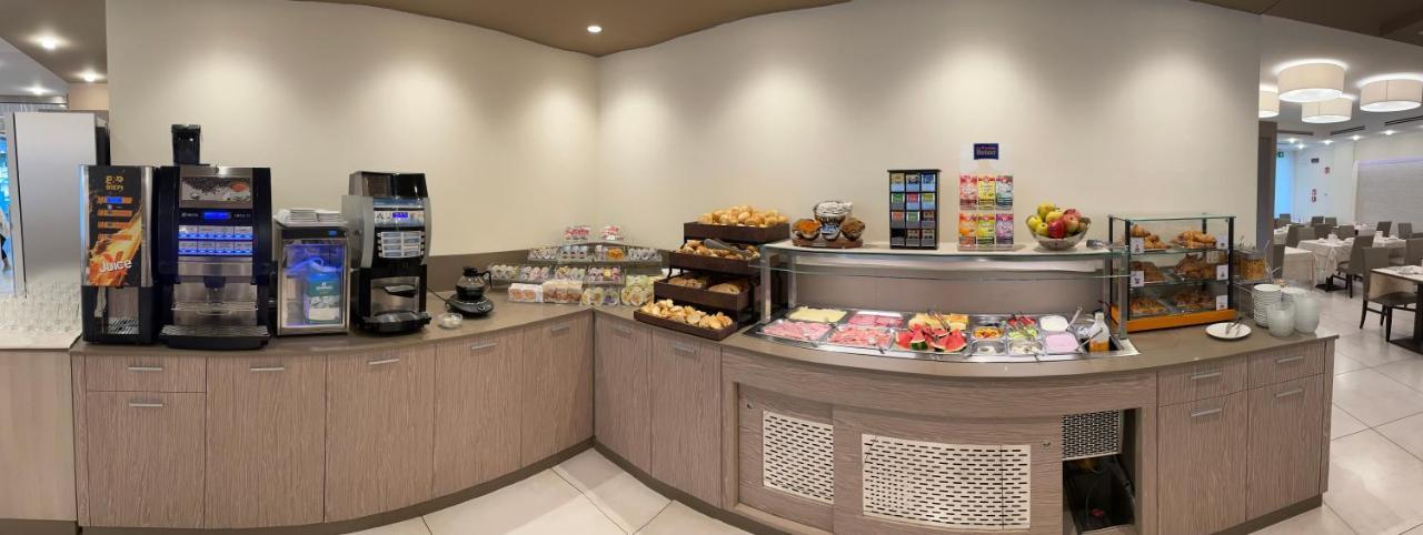 Hotel Montreal Μπιμπιόνε Εξωτερικό φωτογραφία