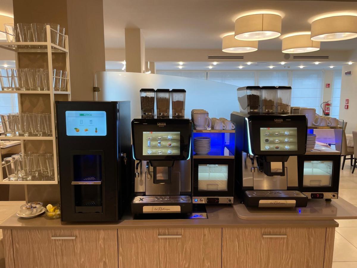 Hotel Montreal Μπιμπιόνε Εξωτερικό φωτογραφία