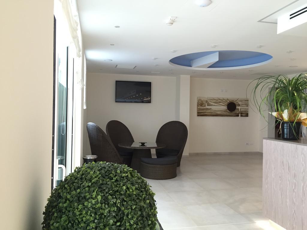 Hotel Montreal Μπιμπιόνε Εξωτερικό φωτογραφία